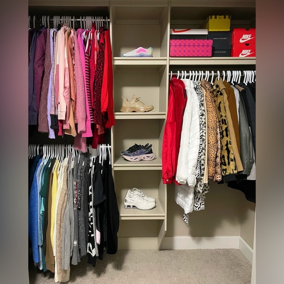 Meet your Posher, Kaleigh - Picture 1 of 1